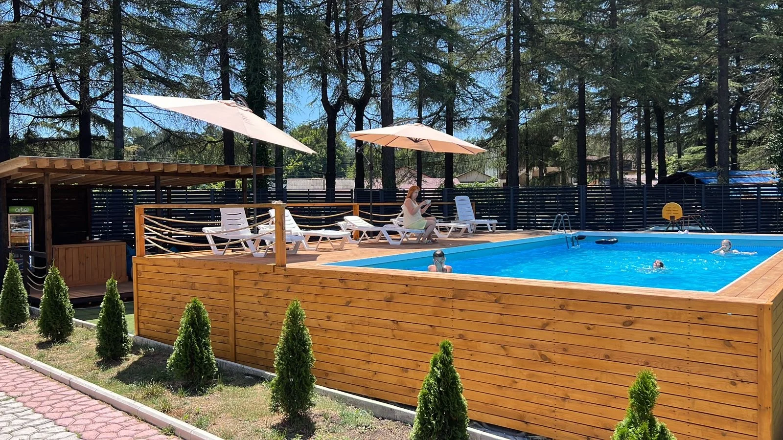 Домики в центре Пицунды ☀️ "Eco House Pitiunt" | Аура Тур
