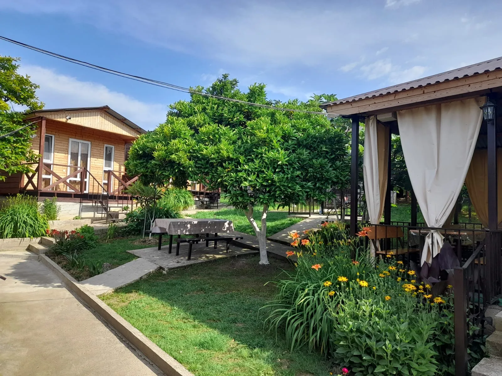 Guest house Adel’| Аура Тур